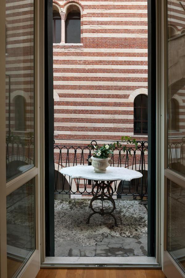 Residenza Dei Signori - Italian Homing Lägenhet Verona Exteriör bild